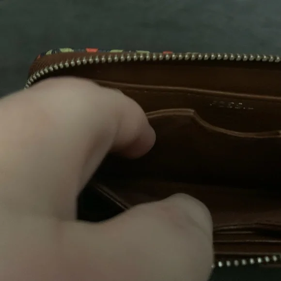 Fossil wallet - Picture 4 of 4